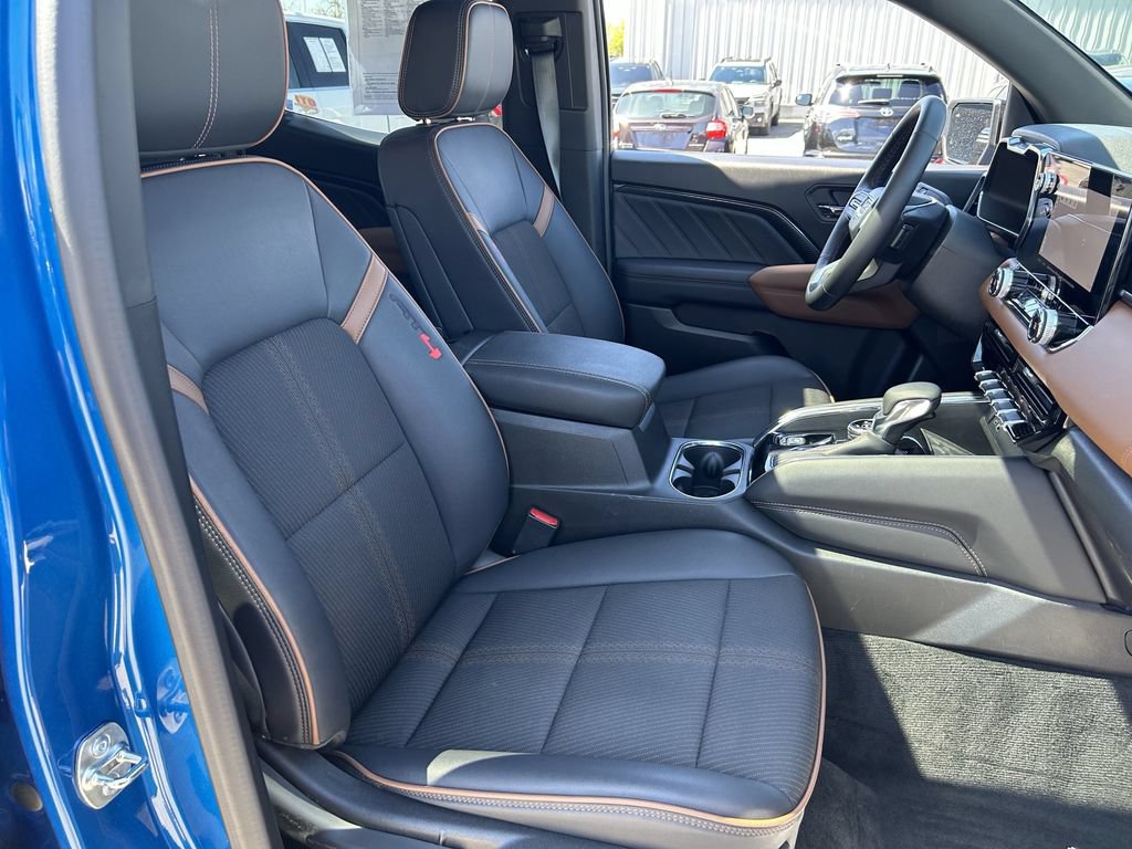 Used 2024 GMC Canyon AT4 w/ Canyon Safety Plus Package AWD/4WD image 27