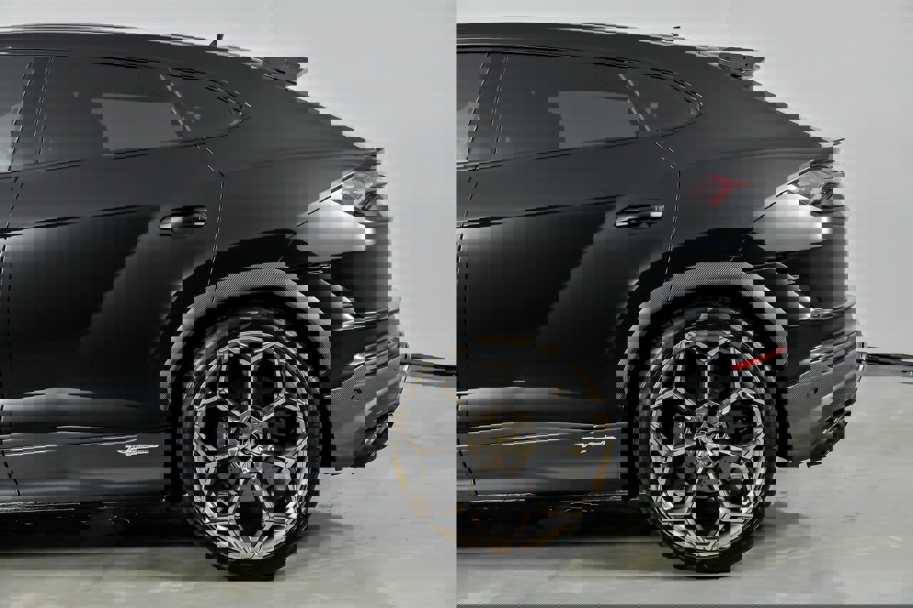 Used 2024 Lamborghini Urus Performante image 9