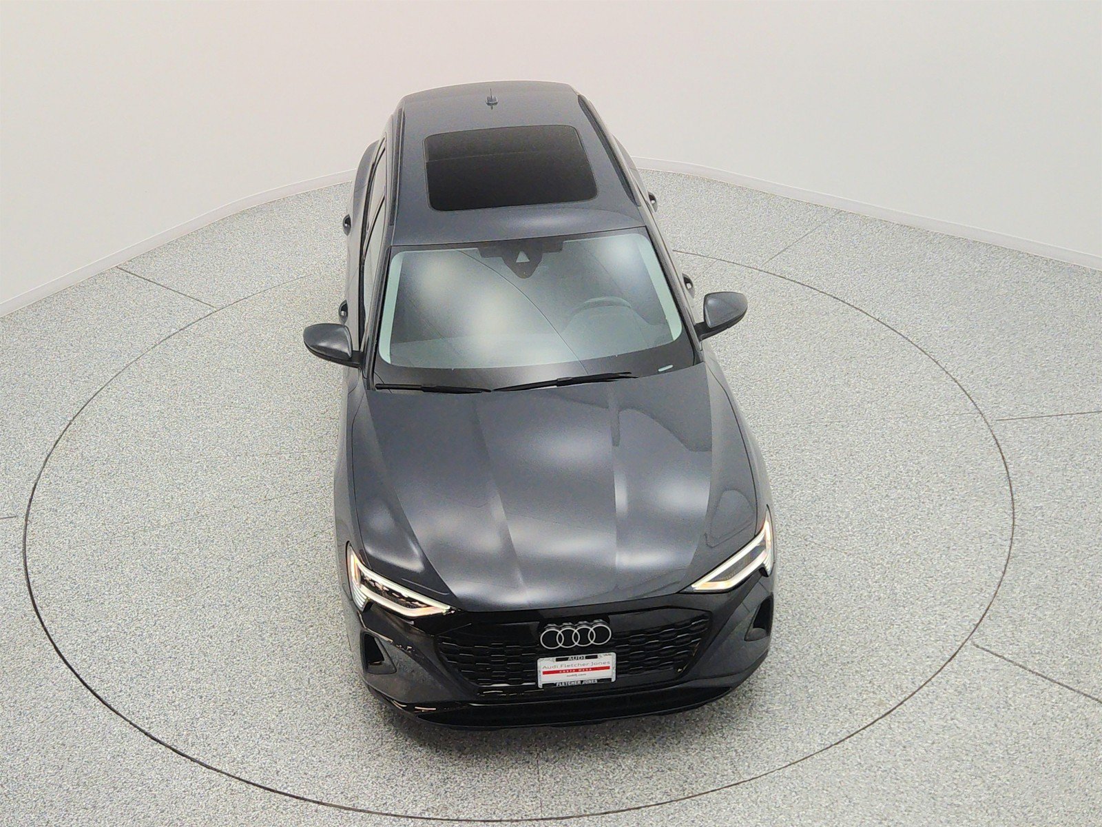 Used 2024 Audi Q8 e-tron Premium AWD/4WD image 23