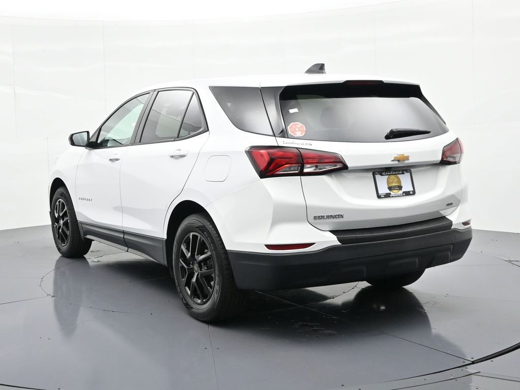 Used 2023 Chevrolet Equinox LS w/ LS Convenience Package AWD/4WD image 8