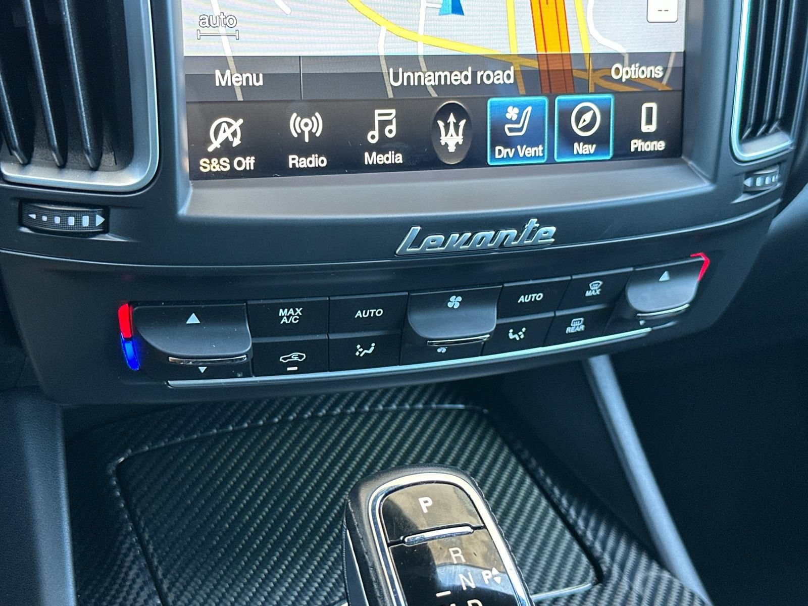 Used 2019 Maserati Levante GTS AWD/4WD image 24