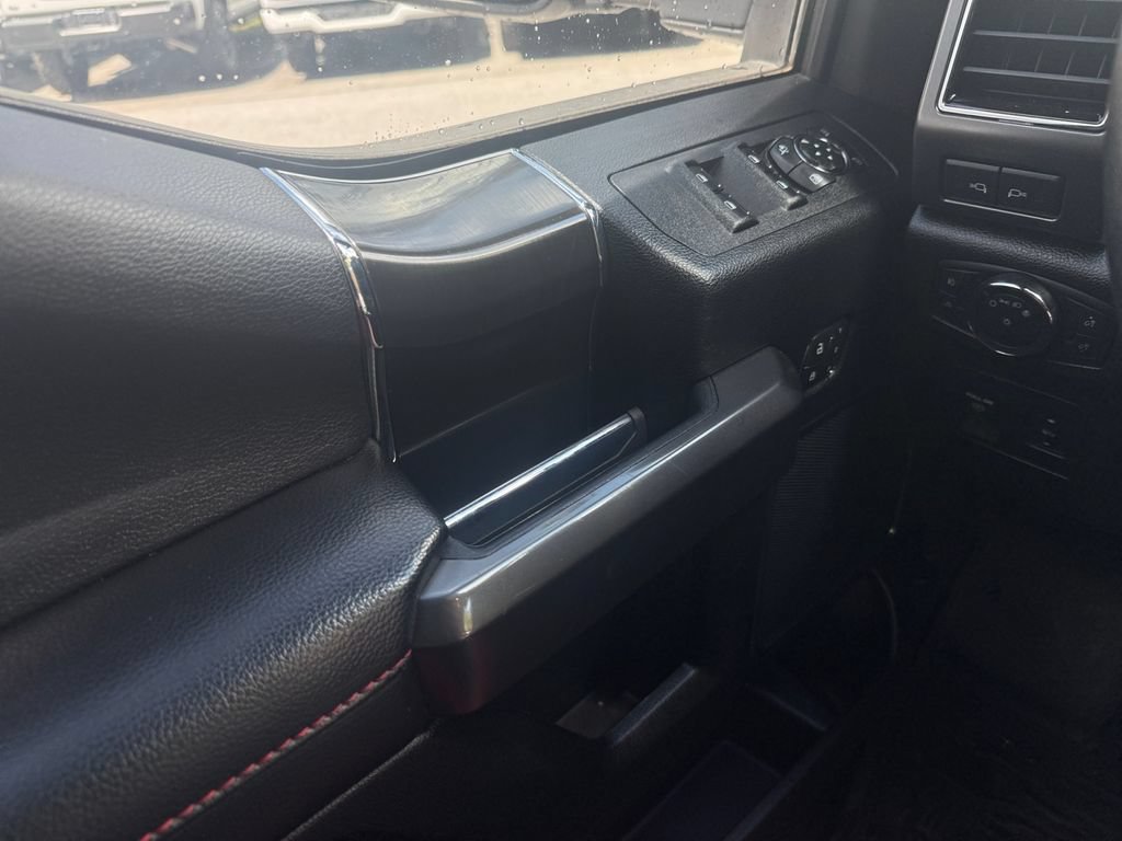 Used 2018 Ford F150 Lariat w/ Equipment Group 502A Luxury AWD/4WD image 17