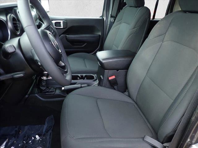 Used 2023 Jeep Wrangler Unlimited w/ Cold Weather Group AWD/4WD image 11