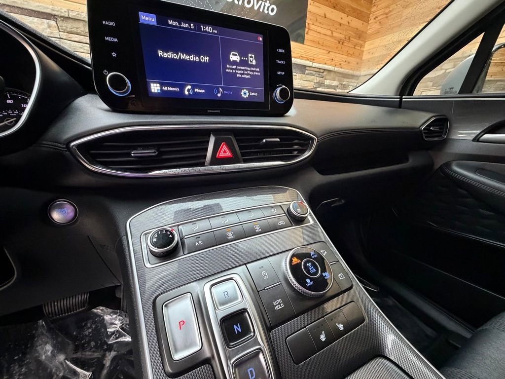 Certified 2022 Hyundai Santa Fe SEL image 18