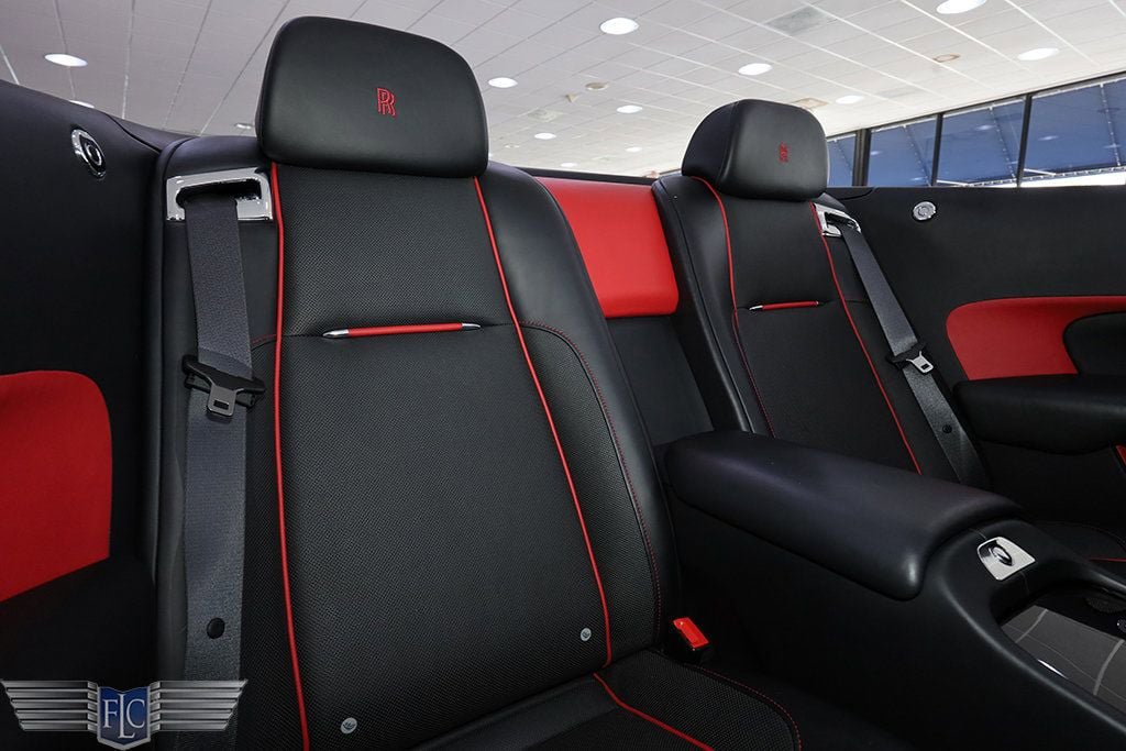 Used 2021 Rolls-Royce Dawn image 25