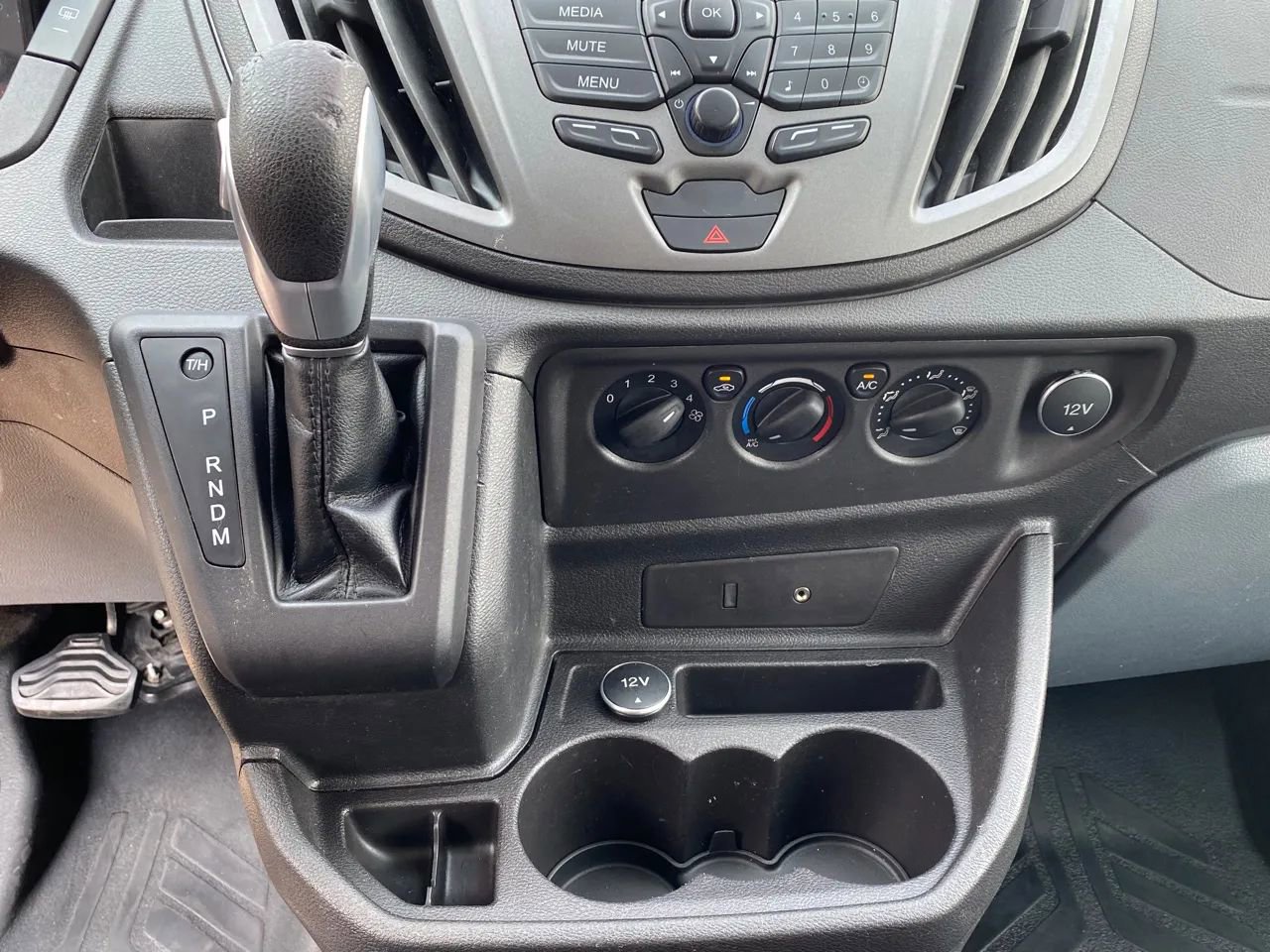 Used 2016 Ford Transit 150 Low Roof RWD image 16