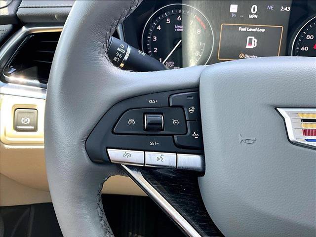 Certified 2025 Cadillac XT6 Premium Luxury w/ Technology Package FWD image 20