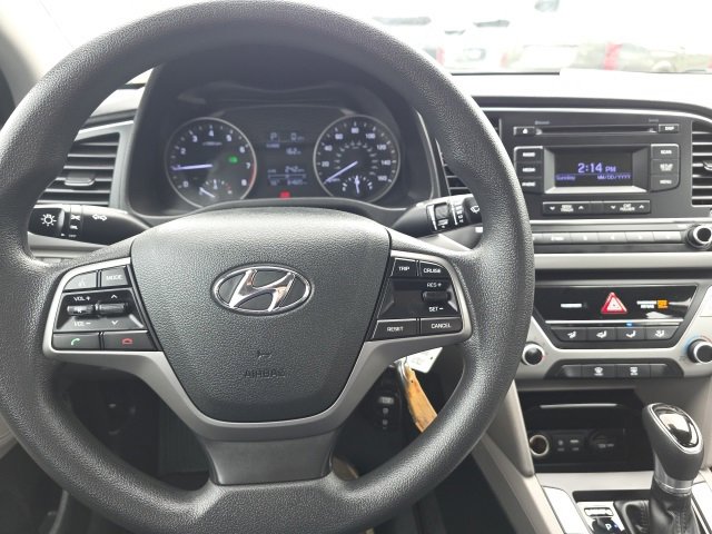 Used 2017 Hyundai Elantra SE image 15