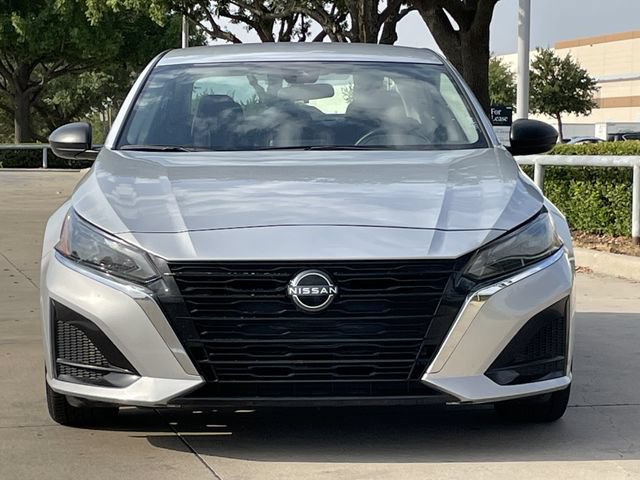 Used 2024 Nissan Altima 2.5 SV FWD image 7