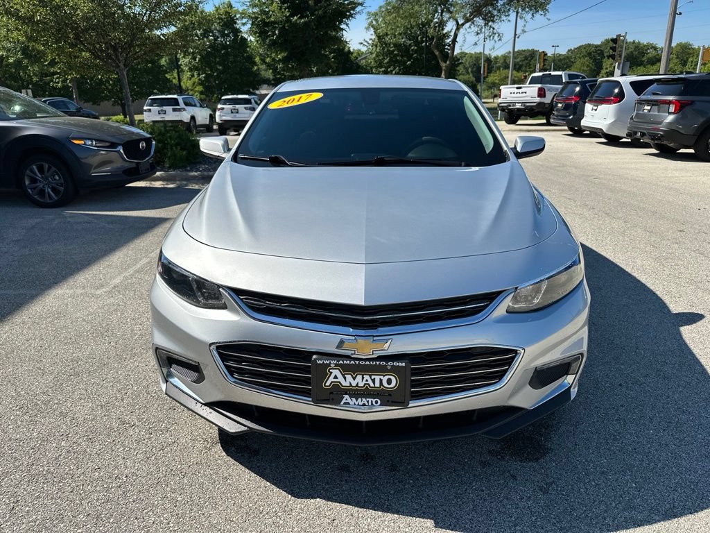 Used 2017 Chevrolet Malibu LT FWD image 3