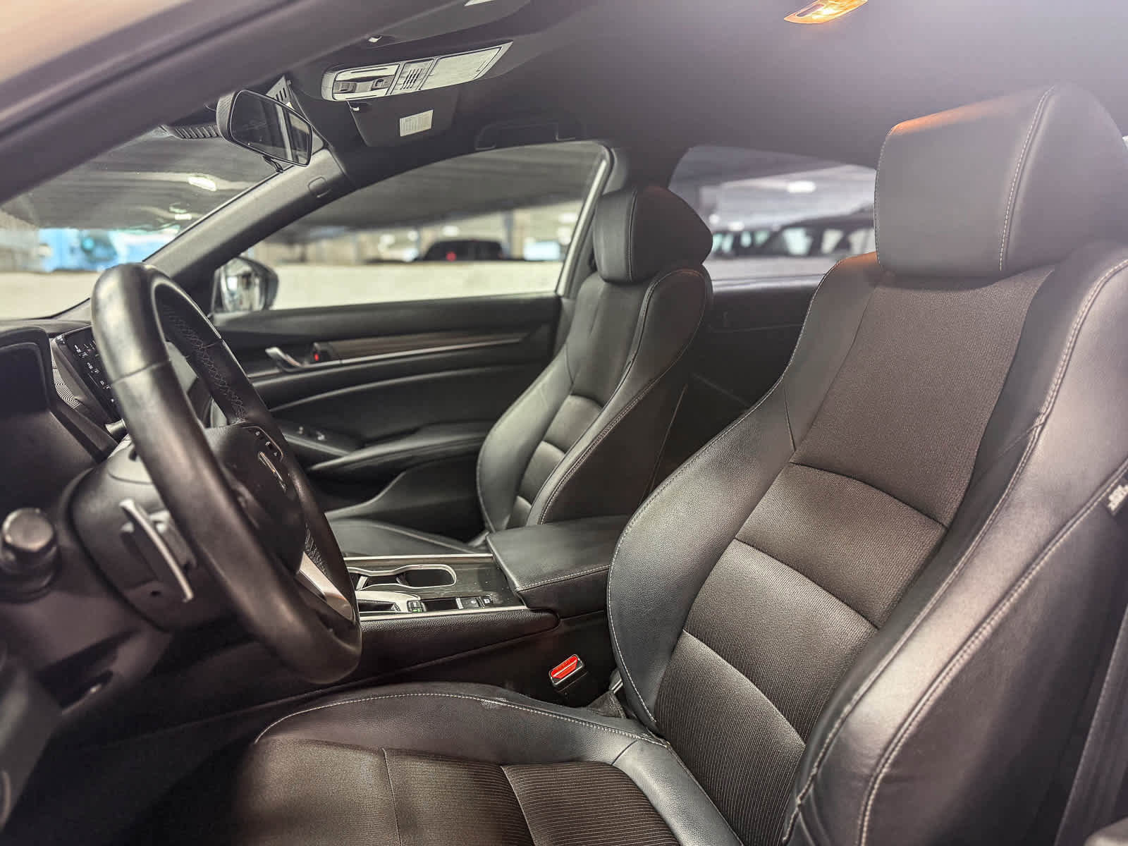 Used 2018 Honda Accord Sport image 18