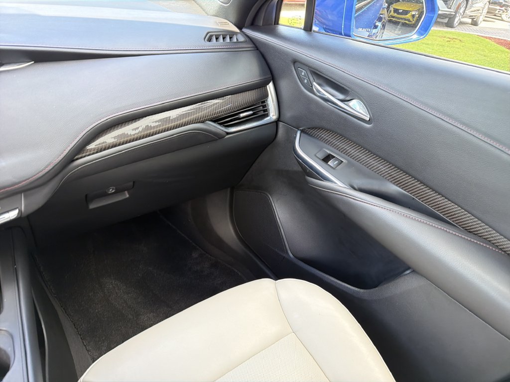 Certified 2021 Cadillac XT4 Sport FWD image 18