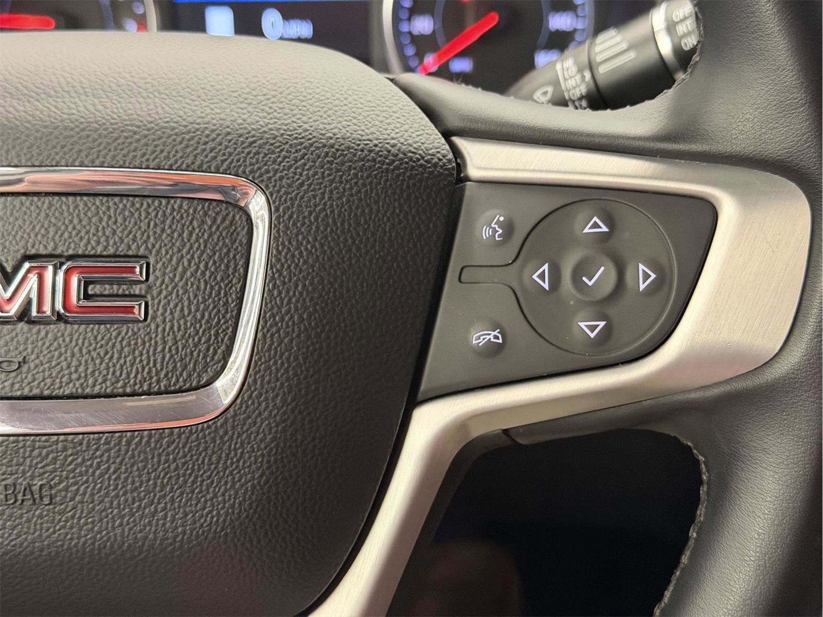 Certified 2023 GMC Acadia SLT w/ Elevation Edition AWD/4WD image 17