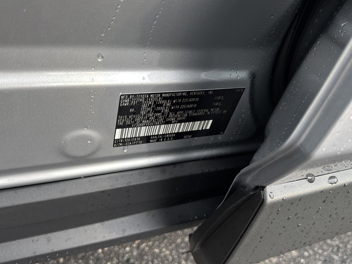 New 2025 Toyota RAV4 Limited image 34