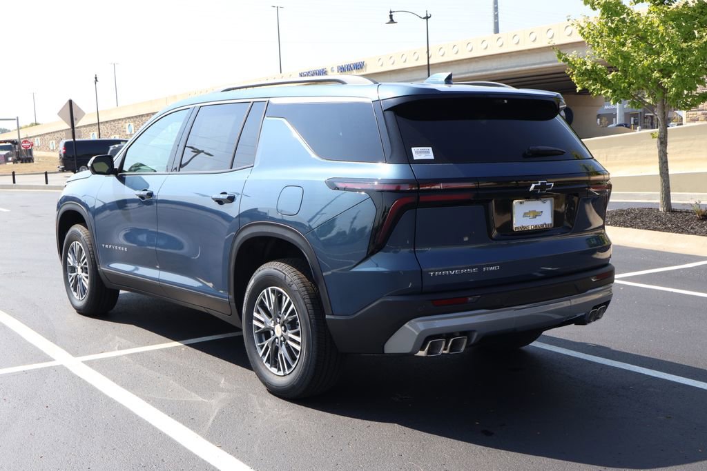 New 2026 Chevrolet Traverse LT w/ Driver Confidence Package image 5