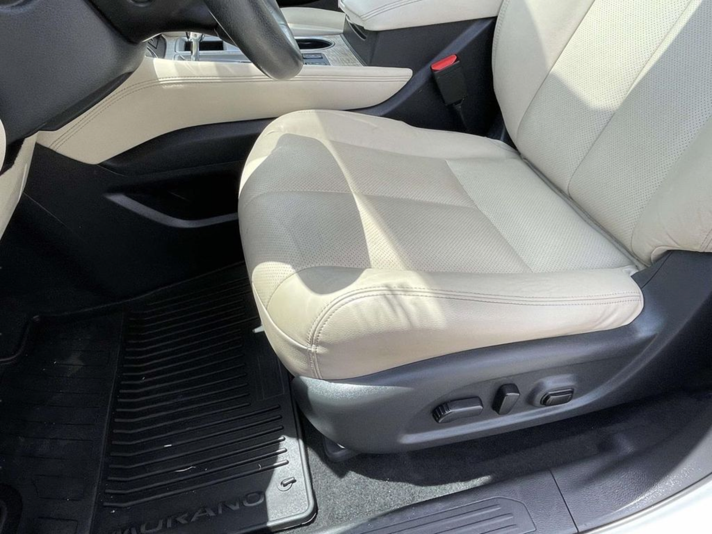 Used 2024 Nissan Murano SL AWD/4WD image 14