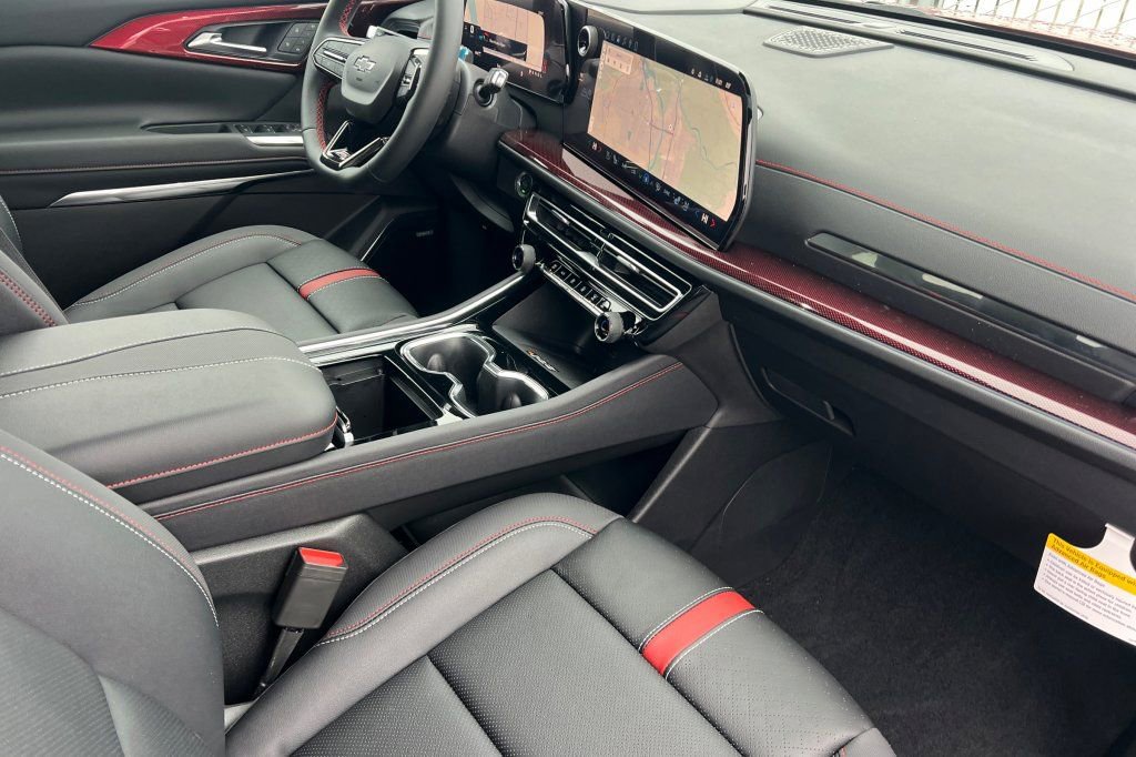 New 2026 Chevrolet Traverse RS image 14