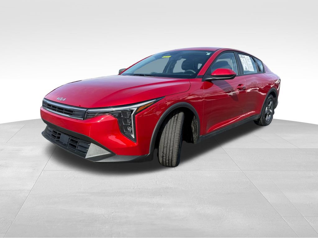 Used 2025 Kia K4 LXS image 3