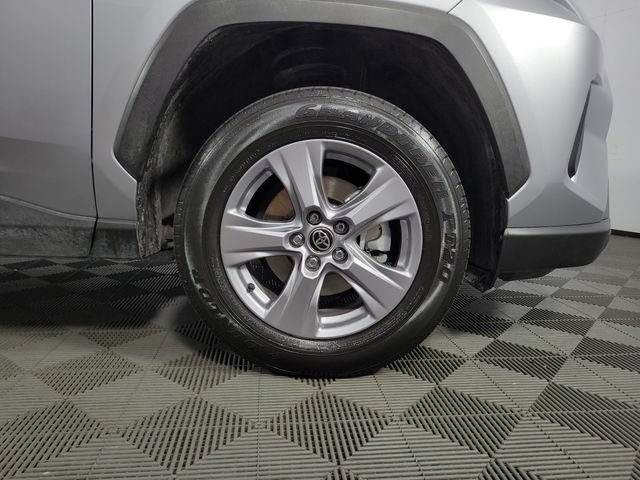 Used 2025 Toyota RAV4 LE AWD/4WD image 11