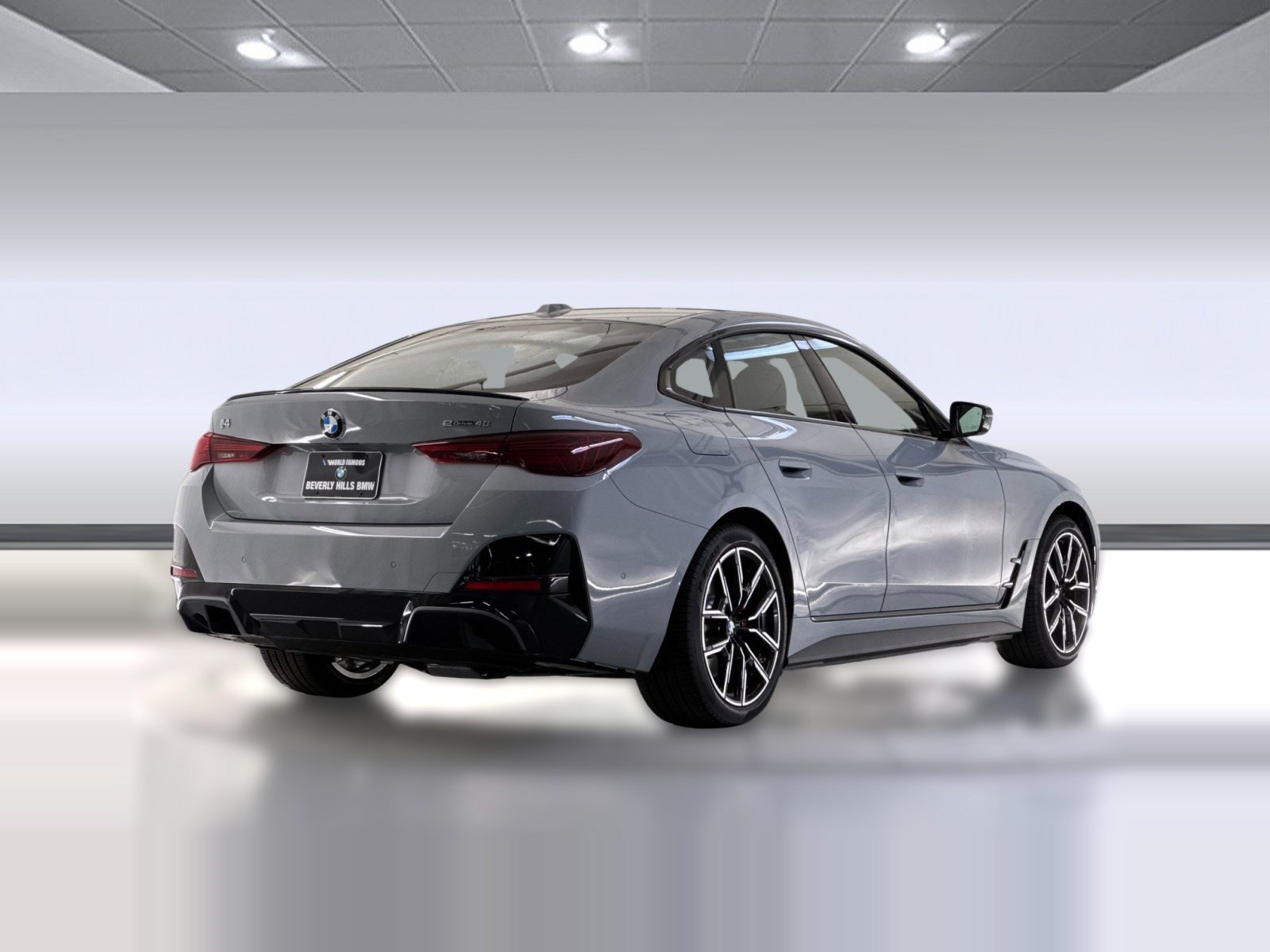 New 2026 BMW i4 eDrive40 w/ M Sport Package RWD image 8