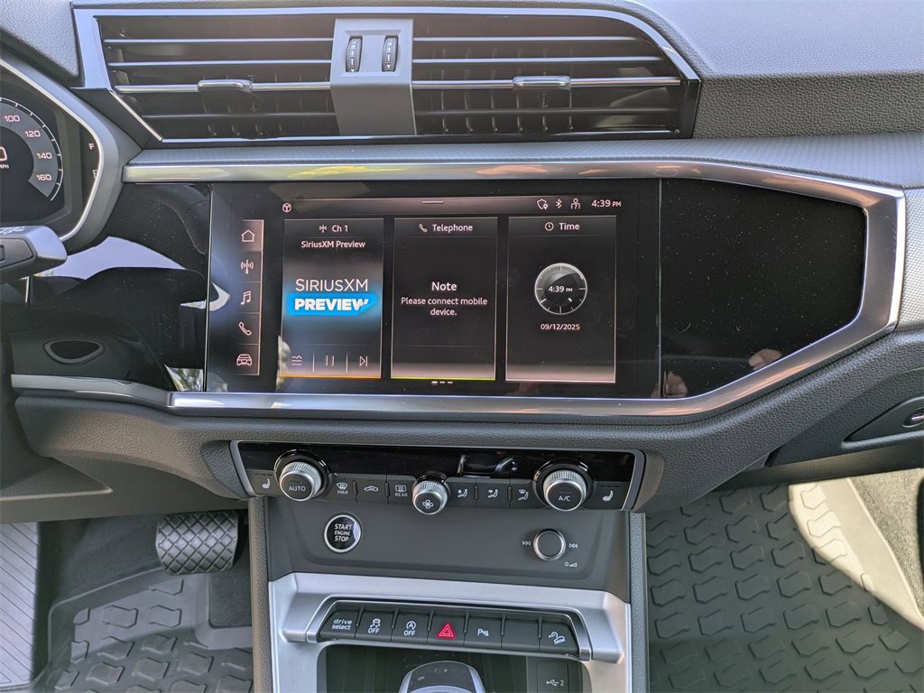 New 2025 Audi Q3 2.0T Premium image 32