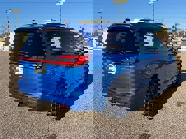 New 2026 Chrysler Pacifica Limited w/ S Appearance Package image 30