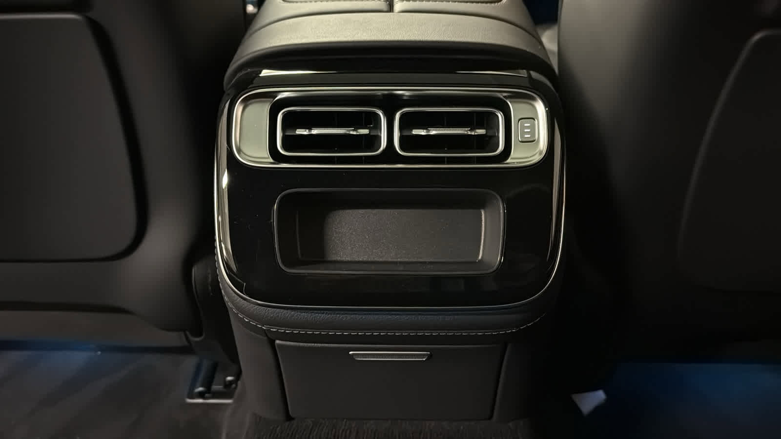 New 2025 Mercedes-Benz S 580e 4MATIC Sedan image 28