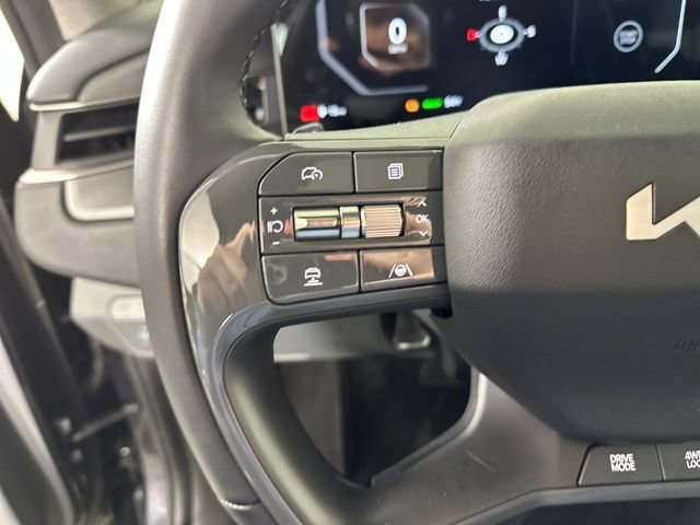 Used 2025 Kia EV9 Wind image 15