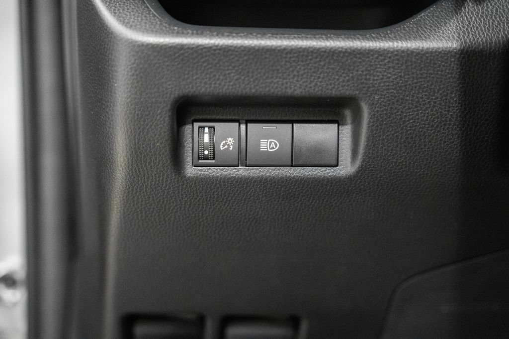 Certified 2025 Toyota RAV4 XLE AWD/4WD image 37