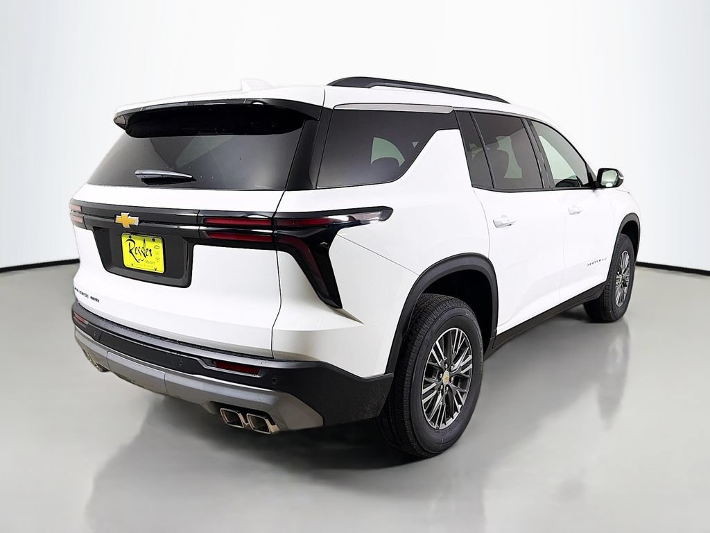New 2026 Chevrolet Traverse LT w/ LPO, Floor Liner Package AWD/4WD image 5
