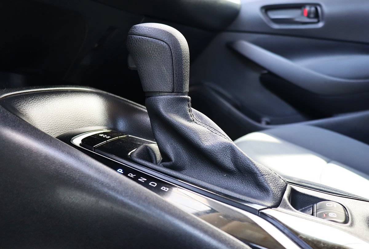 Used 2022 Toyota Corolla LE FWD image 50
