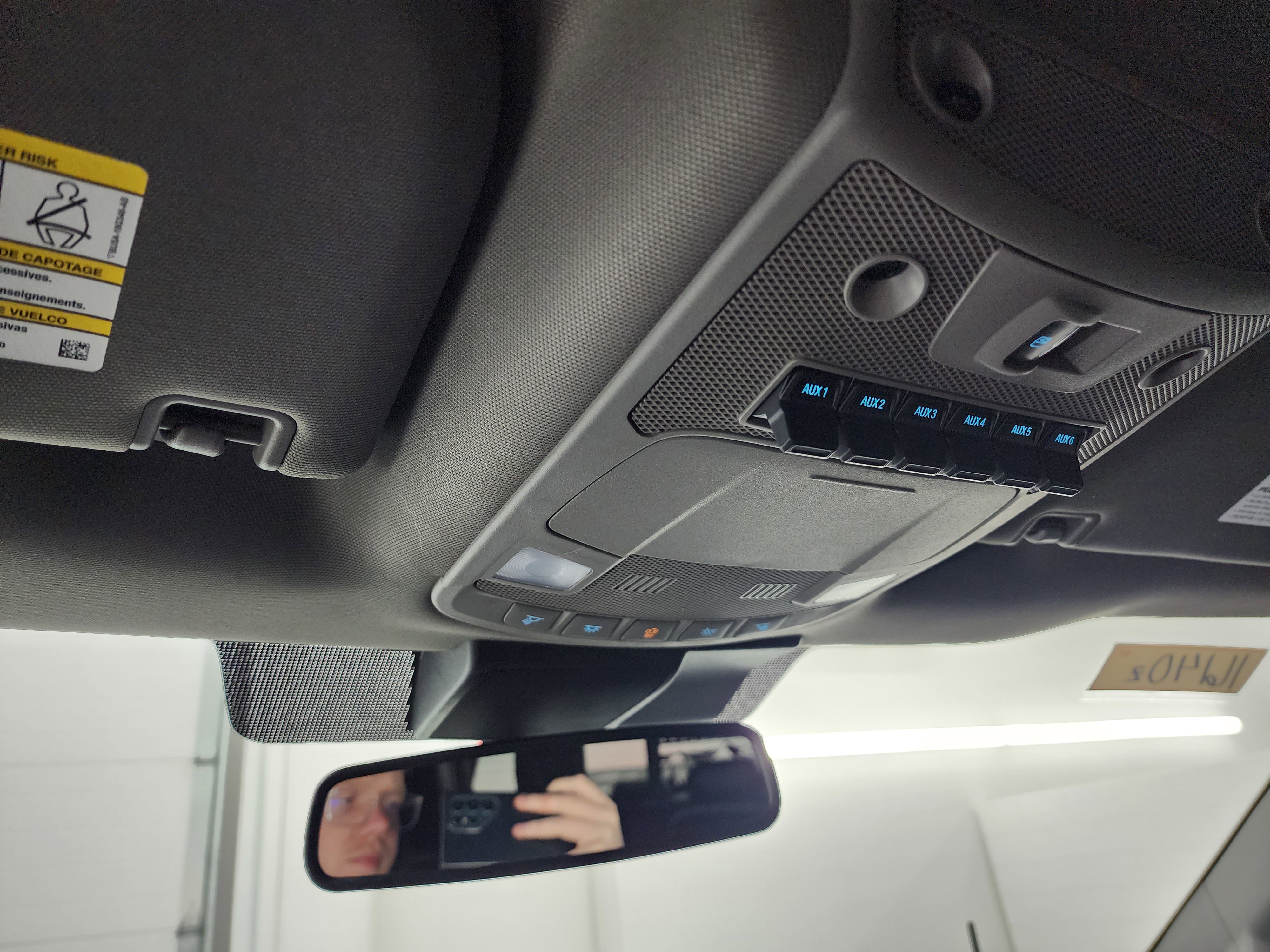 Used 2021 Ford F350 Lariat image 11