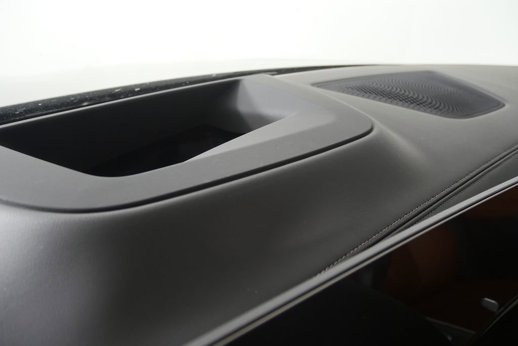 Used 2026 BMW X5 xDrive40i w/ M Sport Package image 19