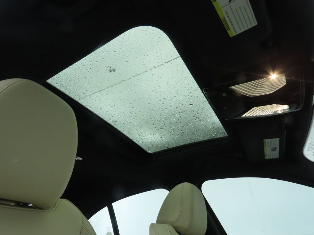 New 2026 BMW 330i Sedan w/ M Sport Package image 19