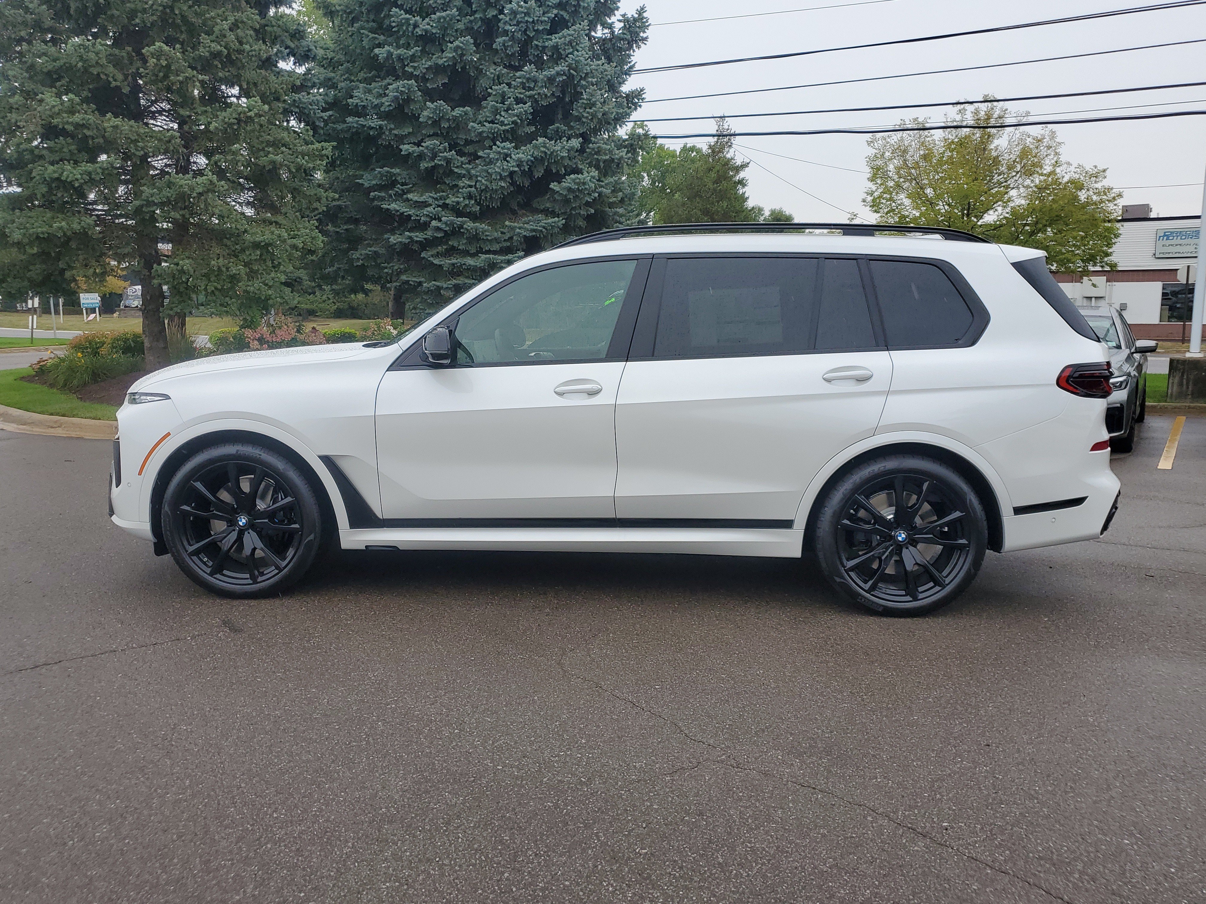 New 2027 BMW X7 M60i AWD/4WD video 2
