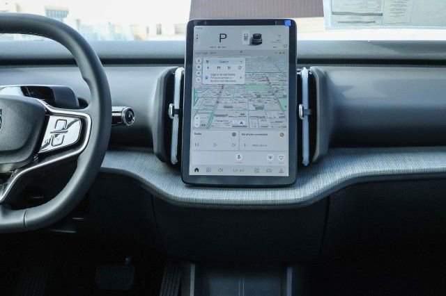 New 2025 Volvo EX30 Plus AWD/4WD image 14