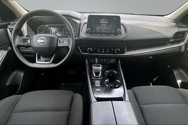 Used 2025 Nissan Rogue S FWD image 7