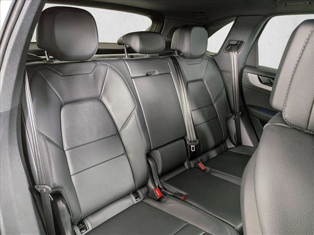 Certified 2025 Porsche Cayenne image 23