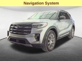 Used 2025 Ford Explorer Active w/ Active Comfort Package image 4