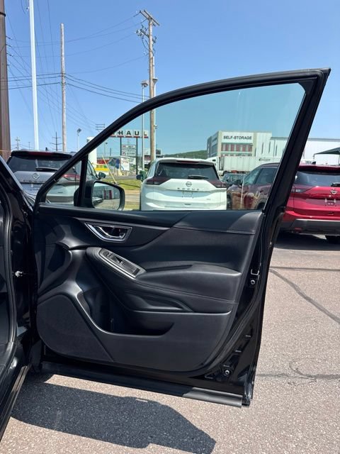 Used 2024 Subaru Forester Premium AWD/4WD image 14