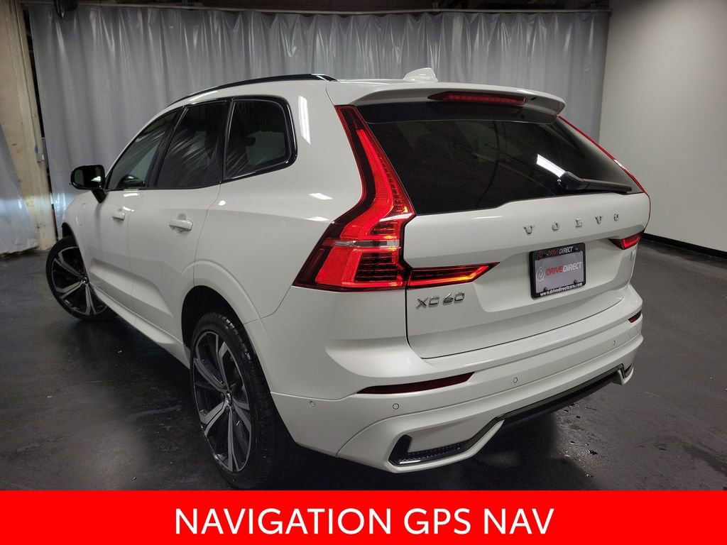 Used 2022 Volvo XC60 T8 R-Design w/ Advanced Package image 6