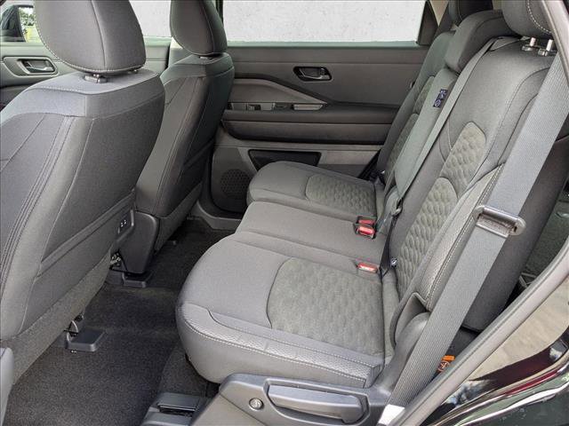 New 2026 Nissan Pathfinder SV image 15