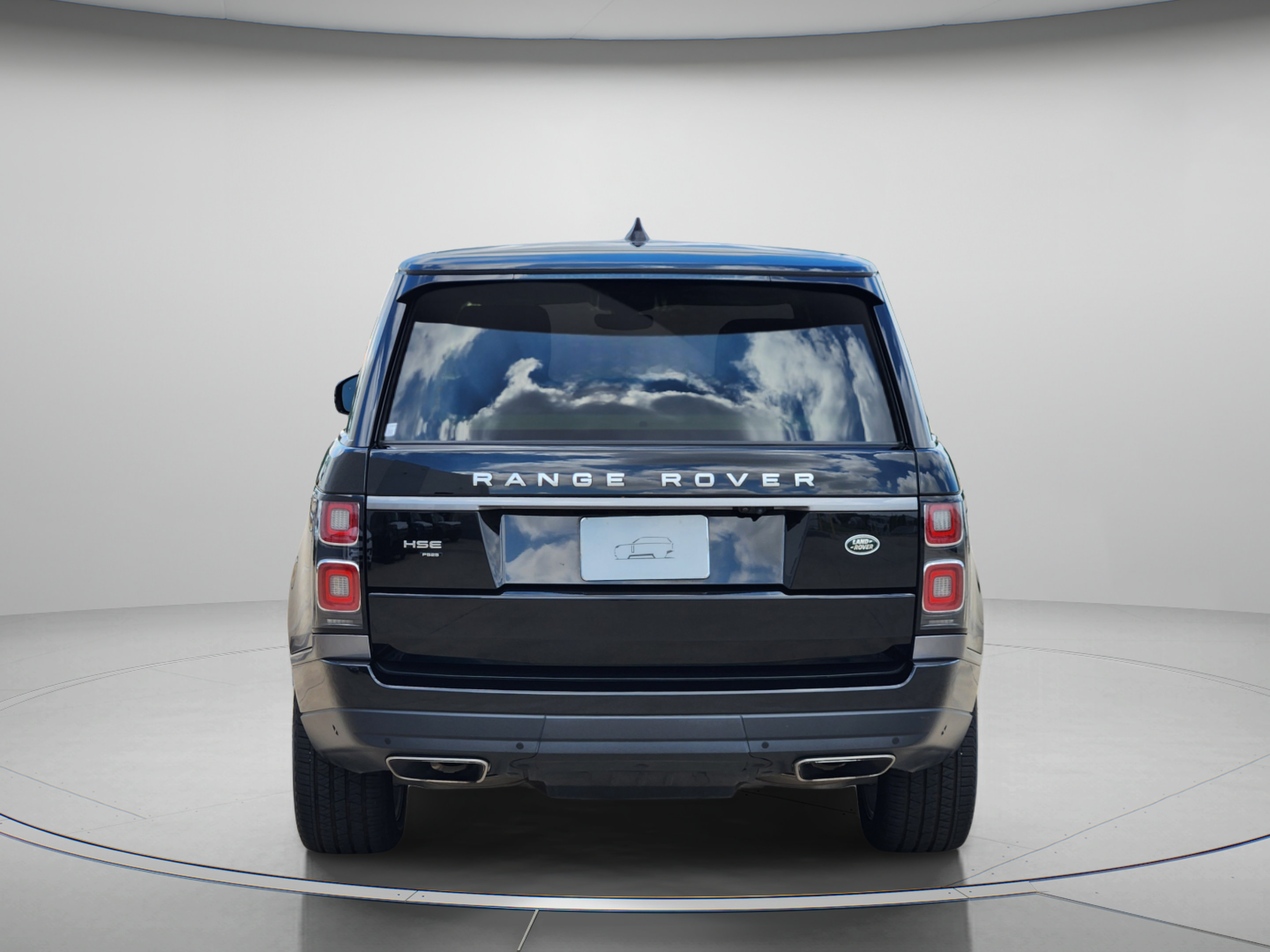 Certified 2022 Land Rover Range Rover P525 Westminster Edition LWB AWD/4WD image 4