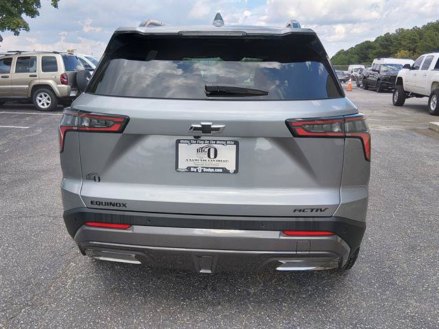 Used 2026 Chevrolet Equinox ACTIV w/ Convenience Package III FWD image 4
