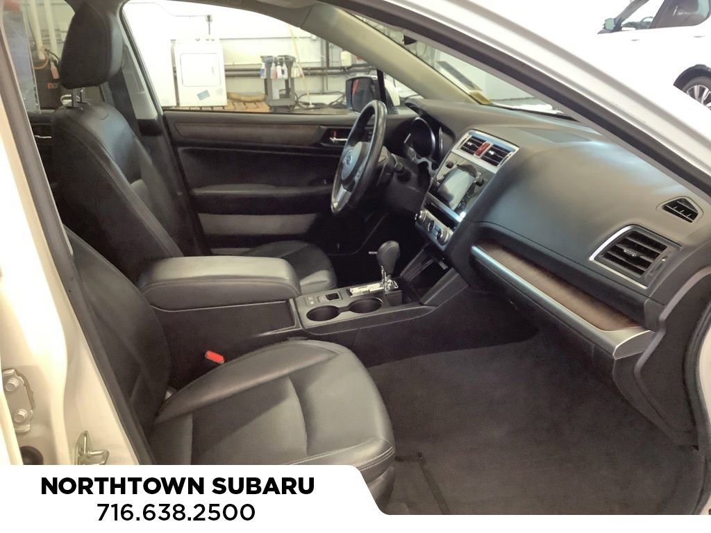 Used 2017 Subaru Outback 2.5i Limited AWD/4WD image 14