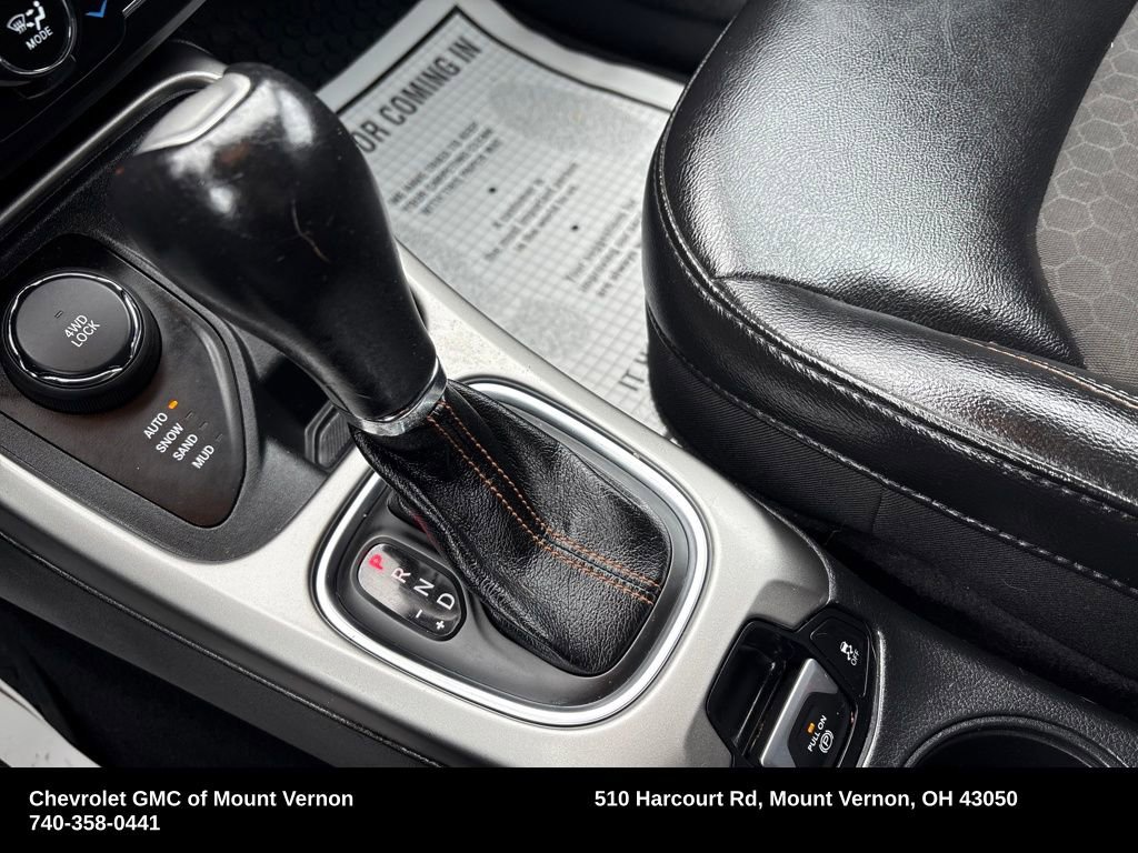 Used 2018 Jeep Compass Latitude w/ Popular Equipment Group image 28