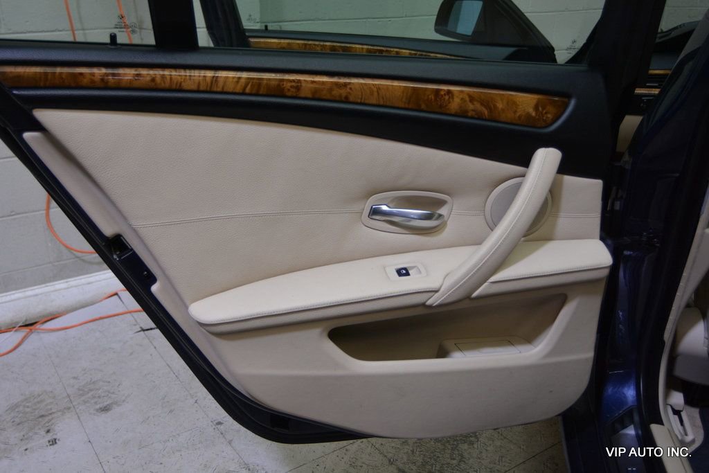 Used 2008 BMW 535xi Wagon image 9