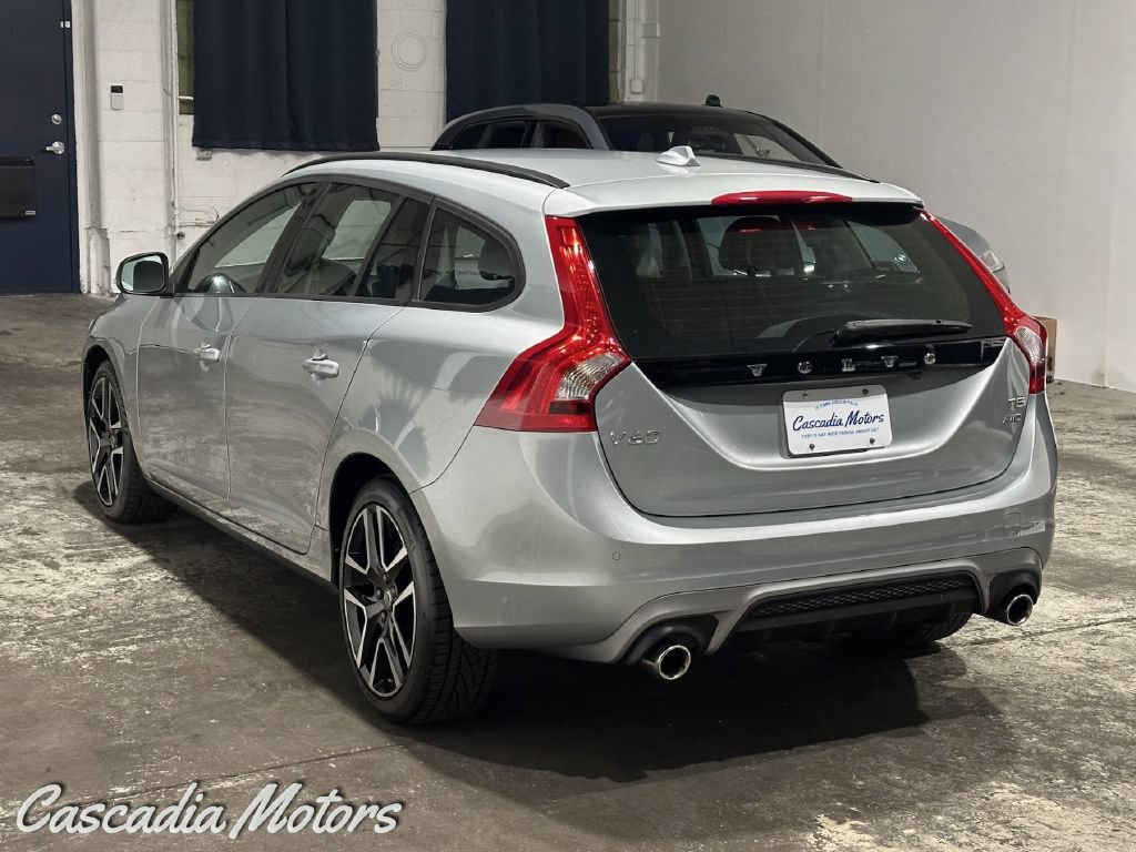 Used 2018 Volvo V60 T5 Dynamic w/ Vision Package AWD/4WD image 6