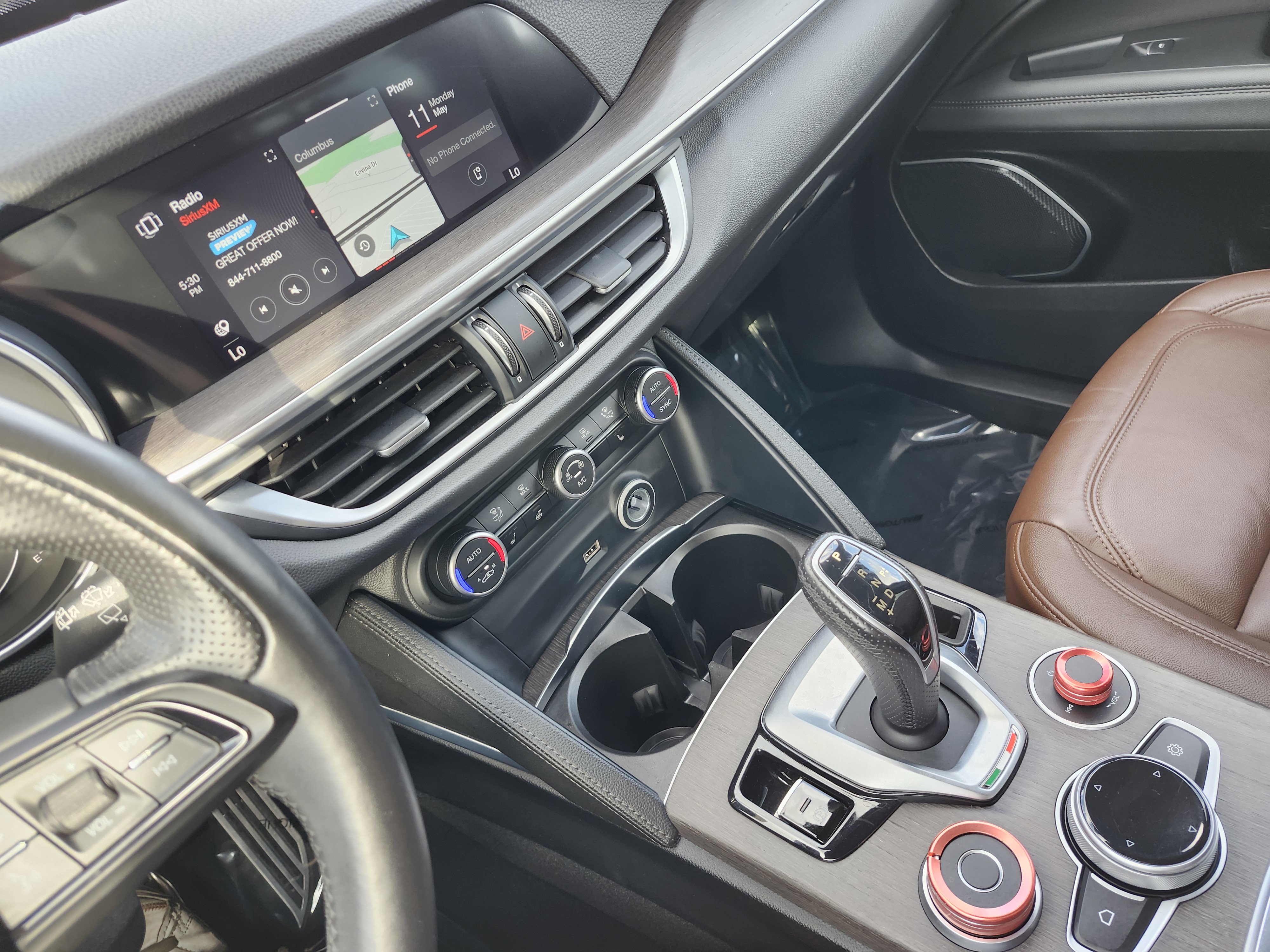 Used 2023 Alfa Romeo Stelvio Ti AWD/4WD image 35