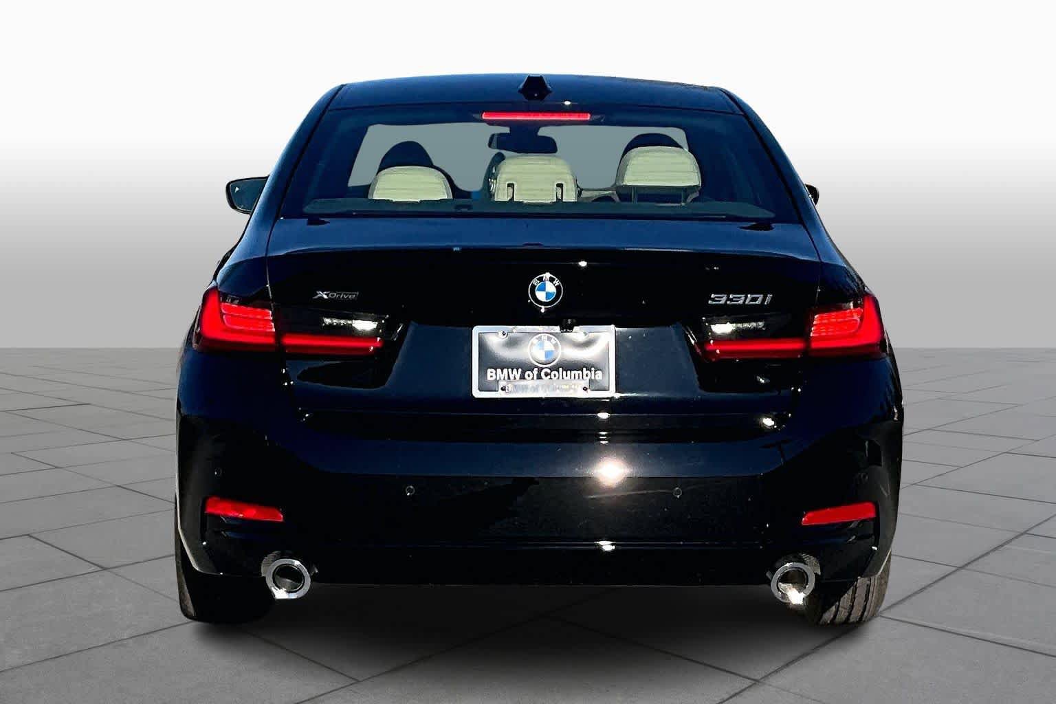 Used 2026 BMW 330i xDrive Sedan w/ Convenience Package AWD/4WD image 4